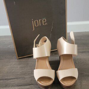 Jore peep toe wedge heels size 6